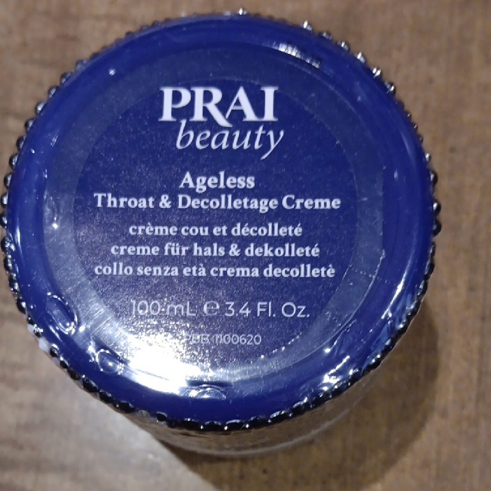 PRAI Beauty Ageless Throat & Decolletage Creme — Blue